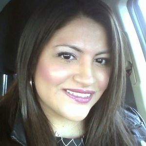 Meet your Posher, Andrea